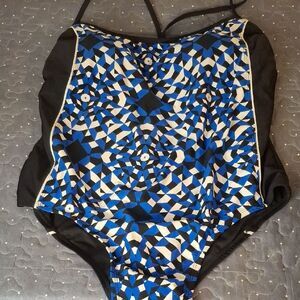 Catalina Geometric Blue and Black Swimsuit size 2X NWT